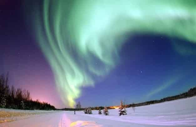 norte-aurora-boreal-polo-norte-luzes_121-69221